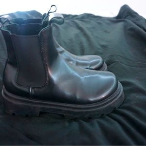 Chelsea boots size 7m